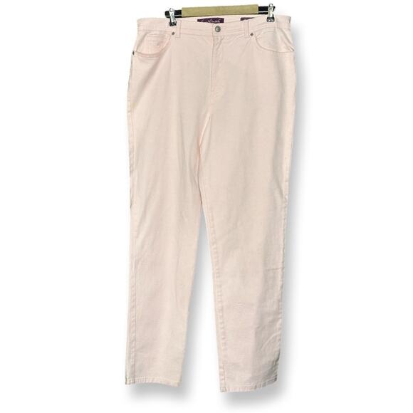 Gloria Vanderbilt Amanda High Rise Tapered Jean Wispy Pink - Picture 3 of 8